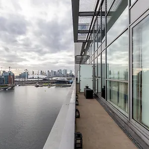 Apartment Excel Dock, London