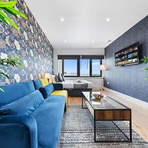 Apartment Modern One Bedroom Flat - Sleeps 5 -near Heathrow - Ub3, London