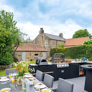  Holiday home Fairfield House United Kingdom