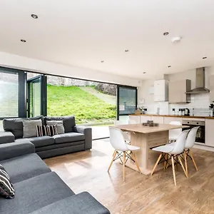  Apartment - Monkbar Mews United Kingdom