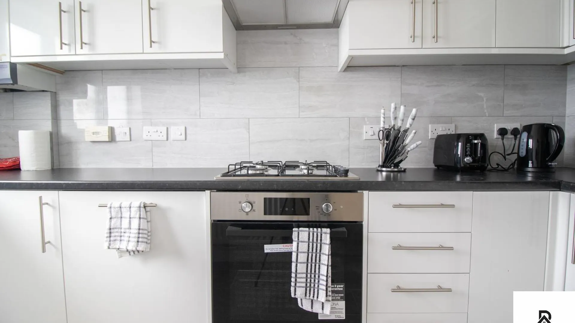 Holiday home Newly Launched Two Bedroom House By Den Accommodation Short Lets & Serviced Accommodation With Garden London